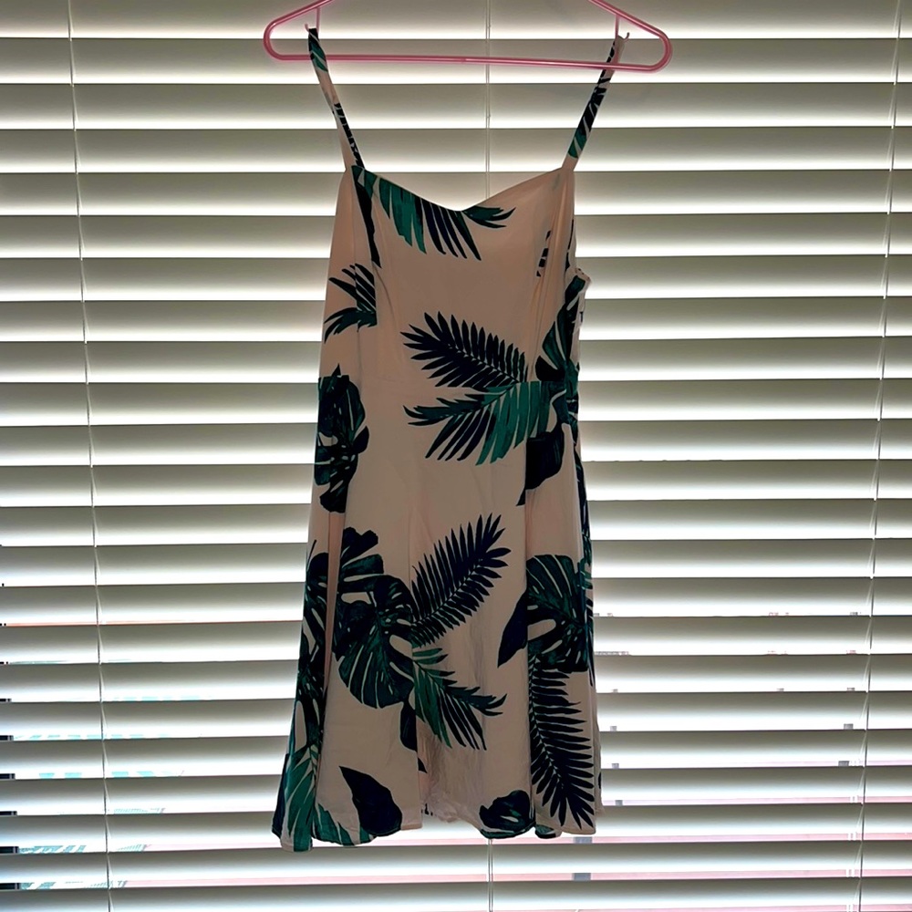 Old Navy Palm leaf dress